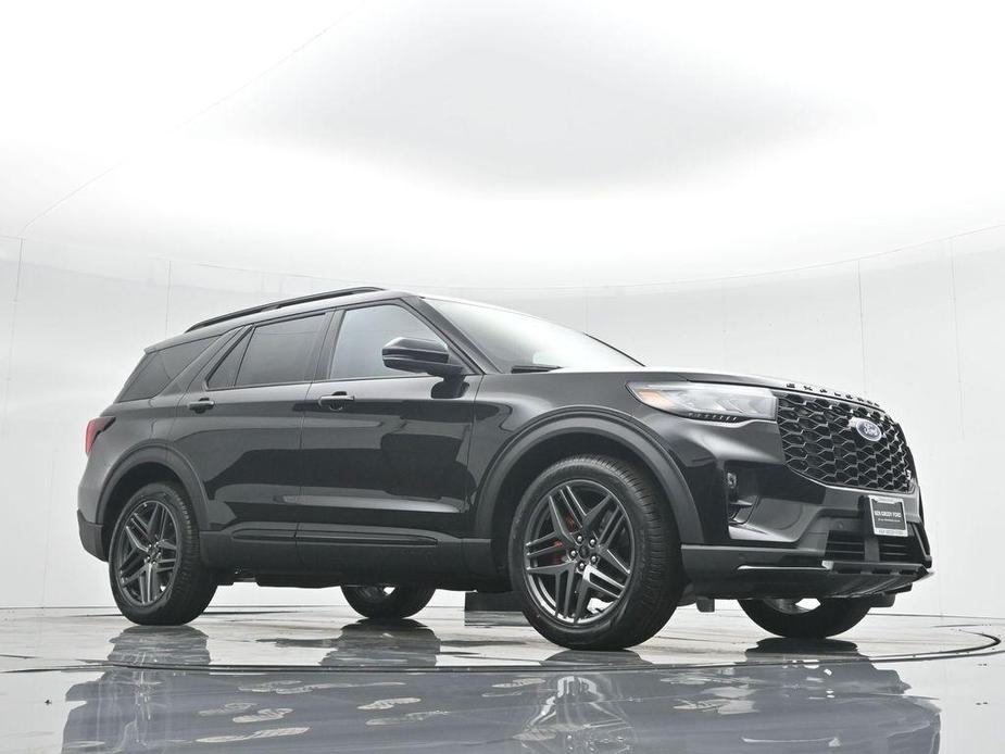 new 2025 Ford Explorer car