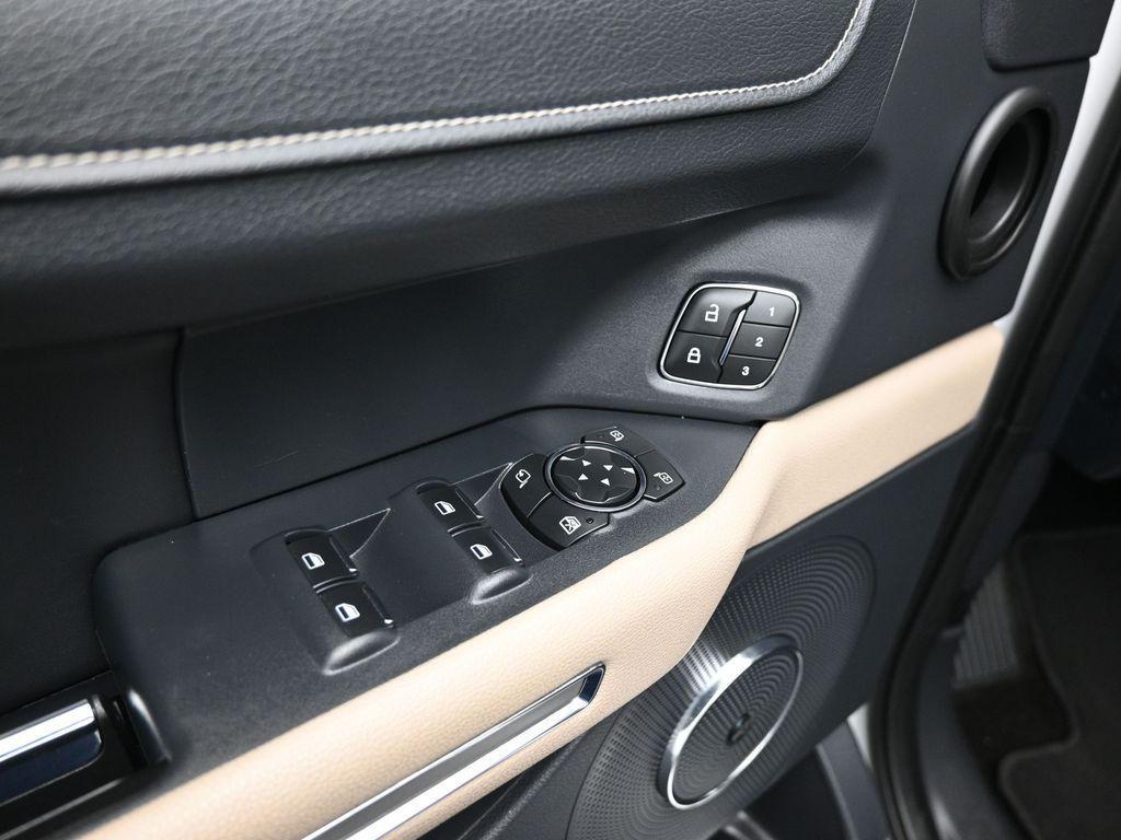 used 2022 Ford Expedition Max car, priced at $50,900