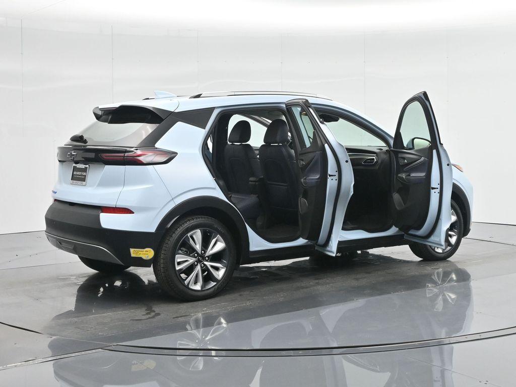 used 2022 Chevrolet Bolt EUV car, priced at $18,800