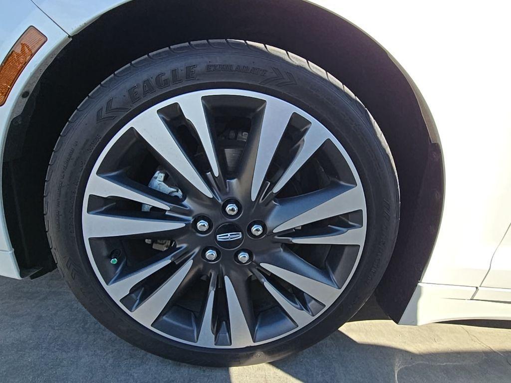 used 2018 Lincoln MKZ Hybrid car, priced at $17,300