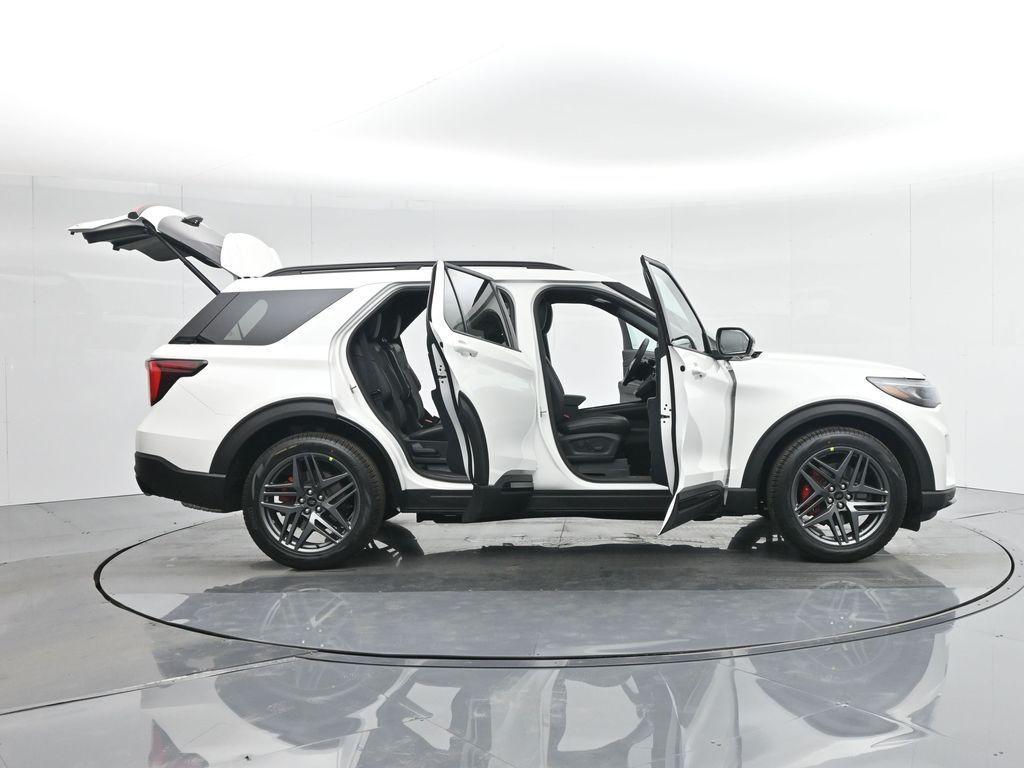 new 2025 Ford Explorer car, priced at $61,645