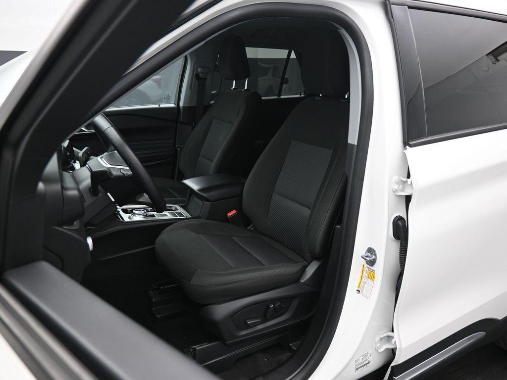 used 2022 Ford Explorer car, priced at $32,000