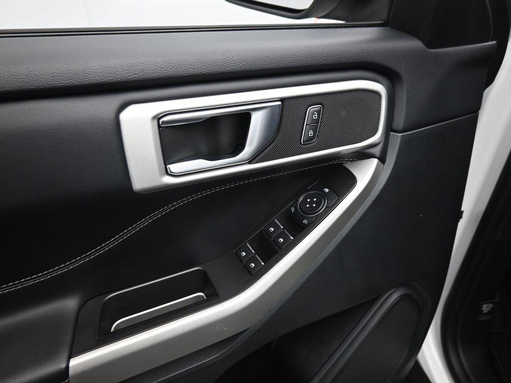 used 2022 Ford Explorer car, priced at $32,000