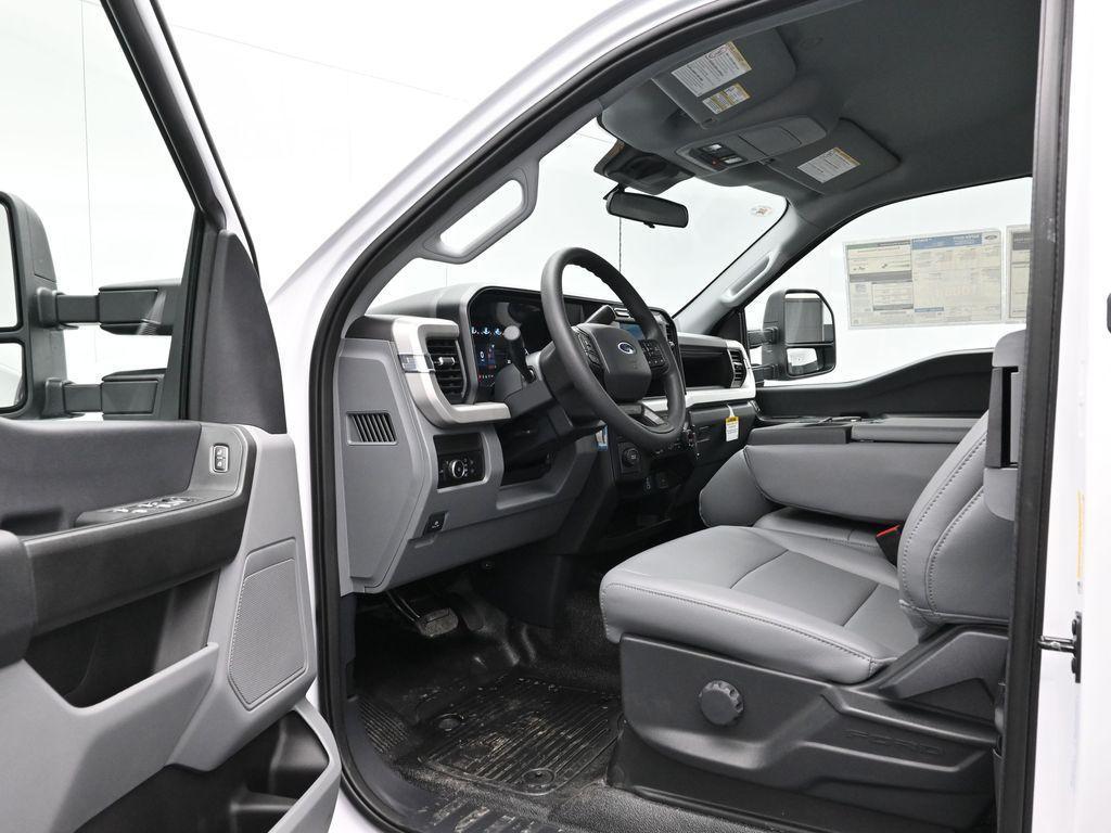 new 2024 Ford F-250 car, priced at $49,725