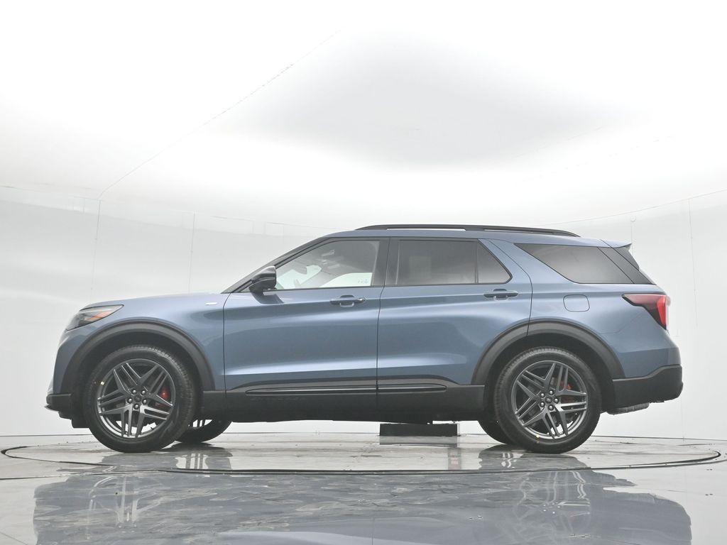 new 2025 Ford Explorer car, priced at $49,030