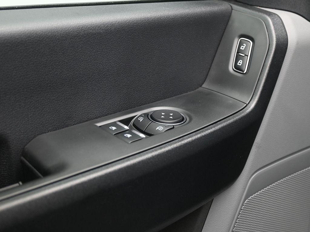 new 2025 Ford F-250 car, priced at $44,395