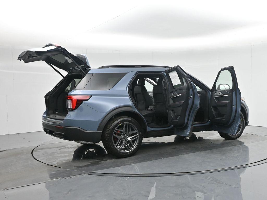 new 2025 Ford Explorer car, priced at $45,423