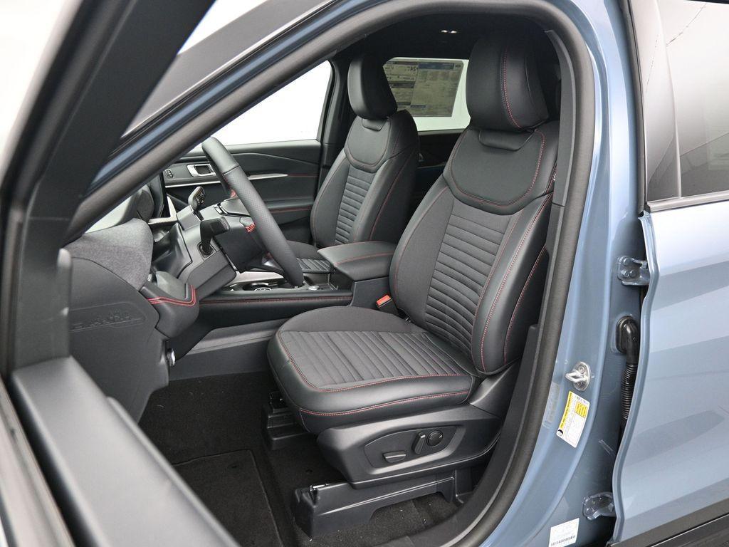 new 2025 Ford Explorer car, priced at $45,423