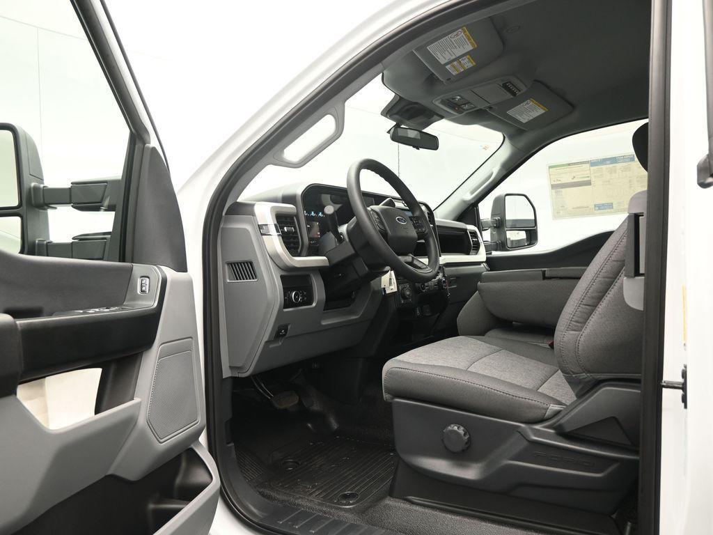 new 2025 Ford F-350 car, priced at $71,178
