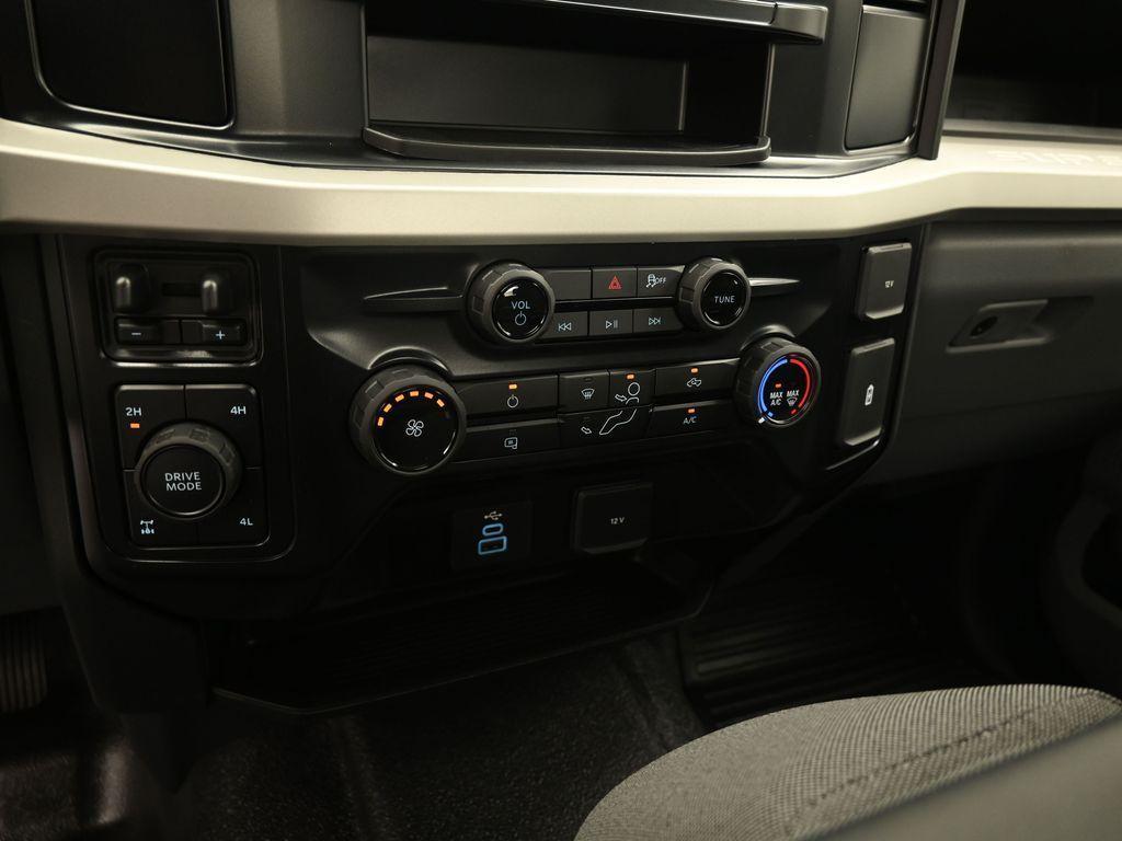 new 2025 Ford F-350 car, priced at $71,178