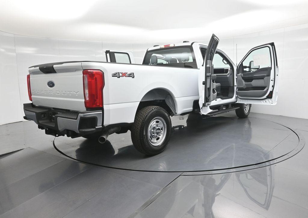 new 2025 Ford F-350 car, priced at $71,178