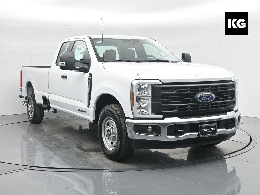 new 2025 Ford F-250 car, priced at $62,020