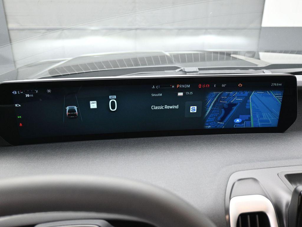 new 2025 Ford Expedition car, priced at $72,345