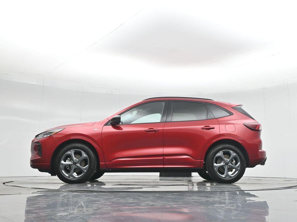 used 2024 Ford Escape car, priced at $22,700