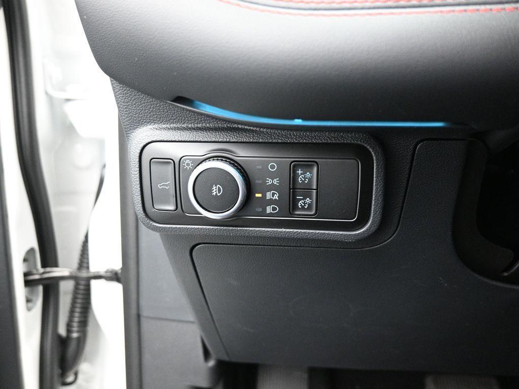 new 2025 Ford Explorer car, priced at $60,952