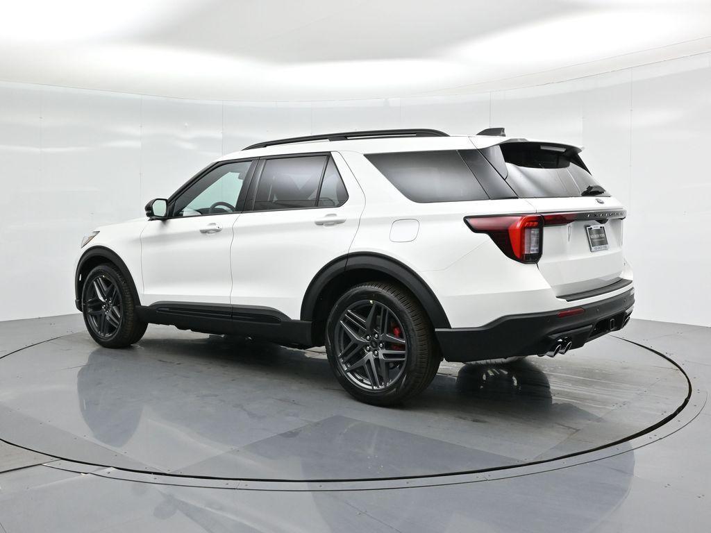 new 2025 Ford Explorer car, priced at $57,727