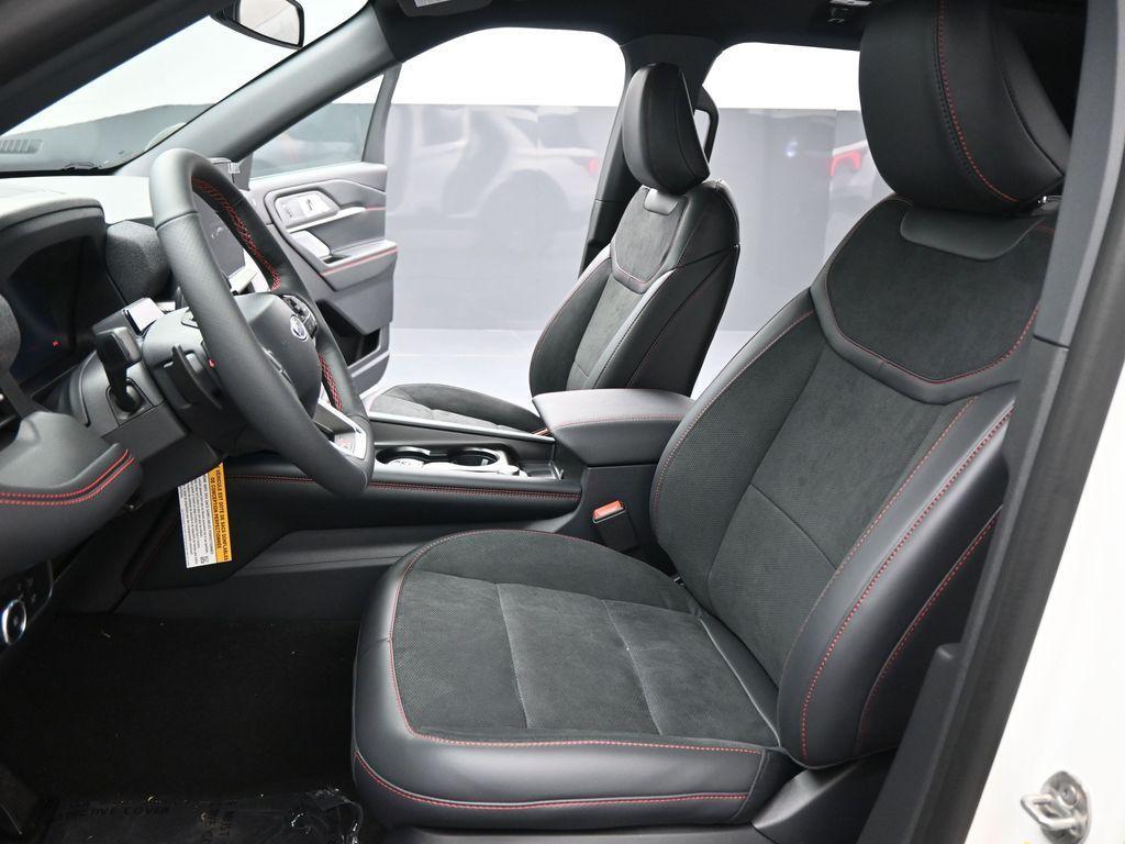 new 2025 Ford Explorer car, priced at $57,727