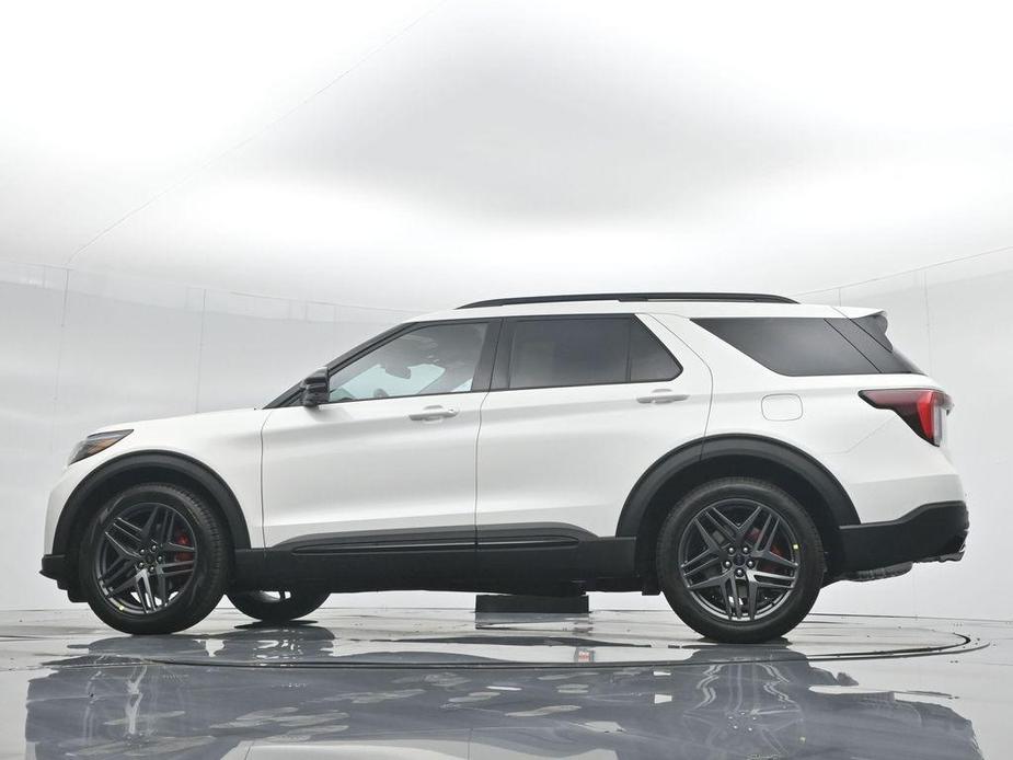 new 2025 Ford Explorer car