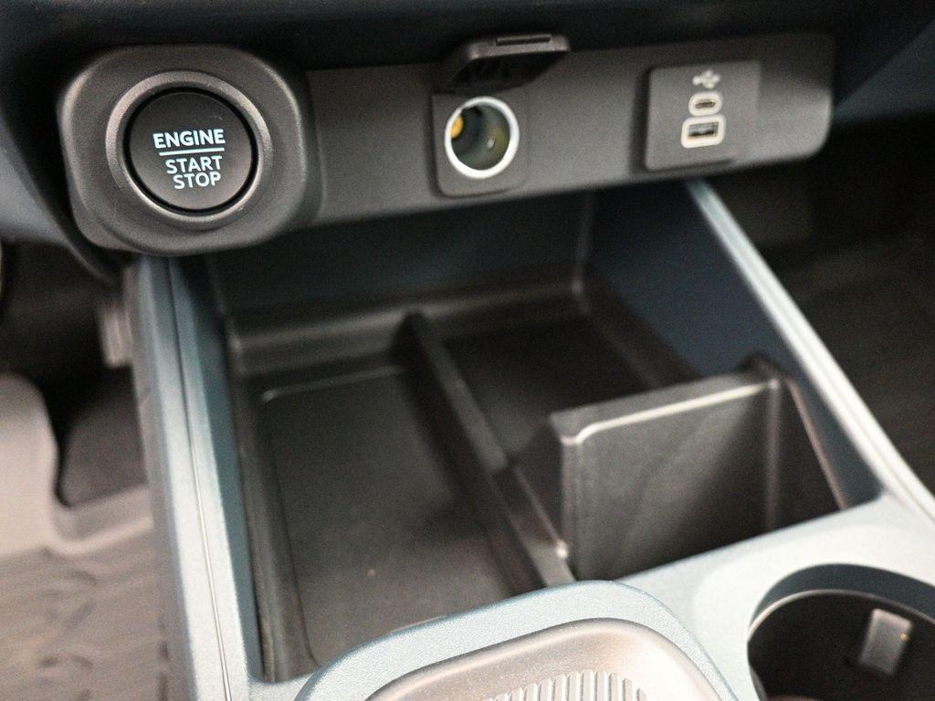 new 2025 Ford Maverick car, priced at $37,085