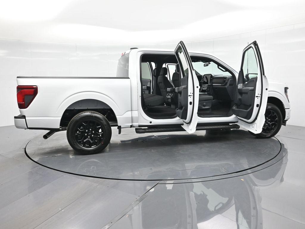 new 2024 Ford F-150 car, priced at $52,980