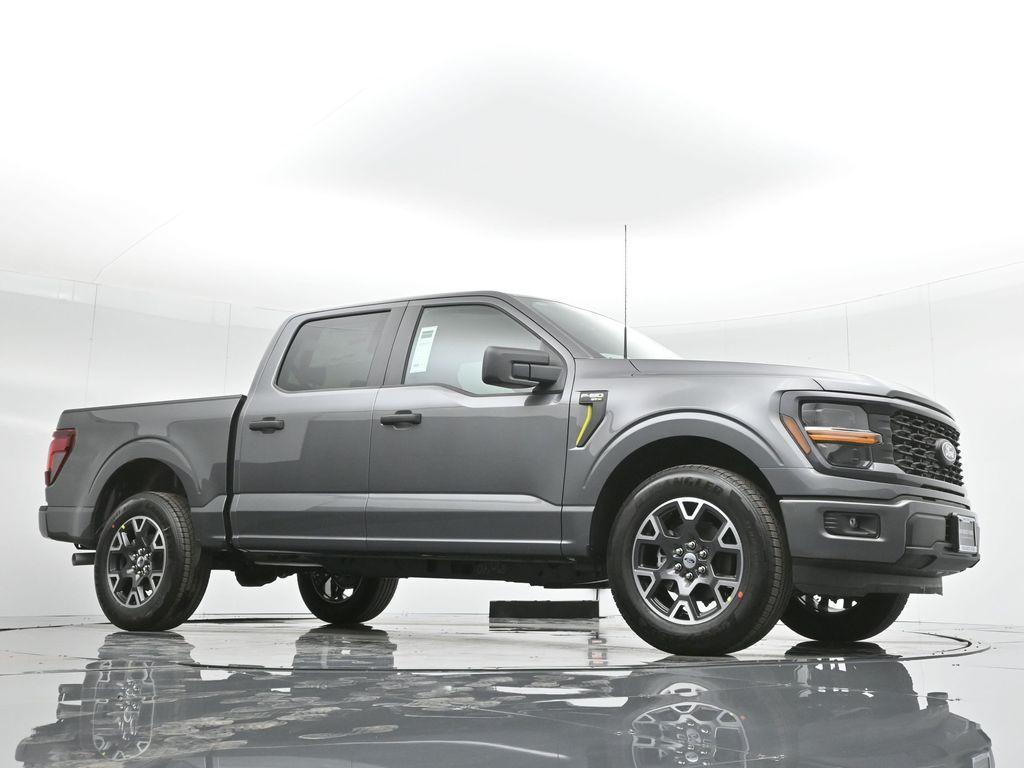 new 2024 Ford F-150 car, priced at $50,510