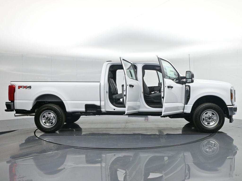 new 2024 Ford F-350 car, priced at $56,855