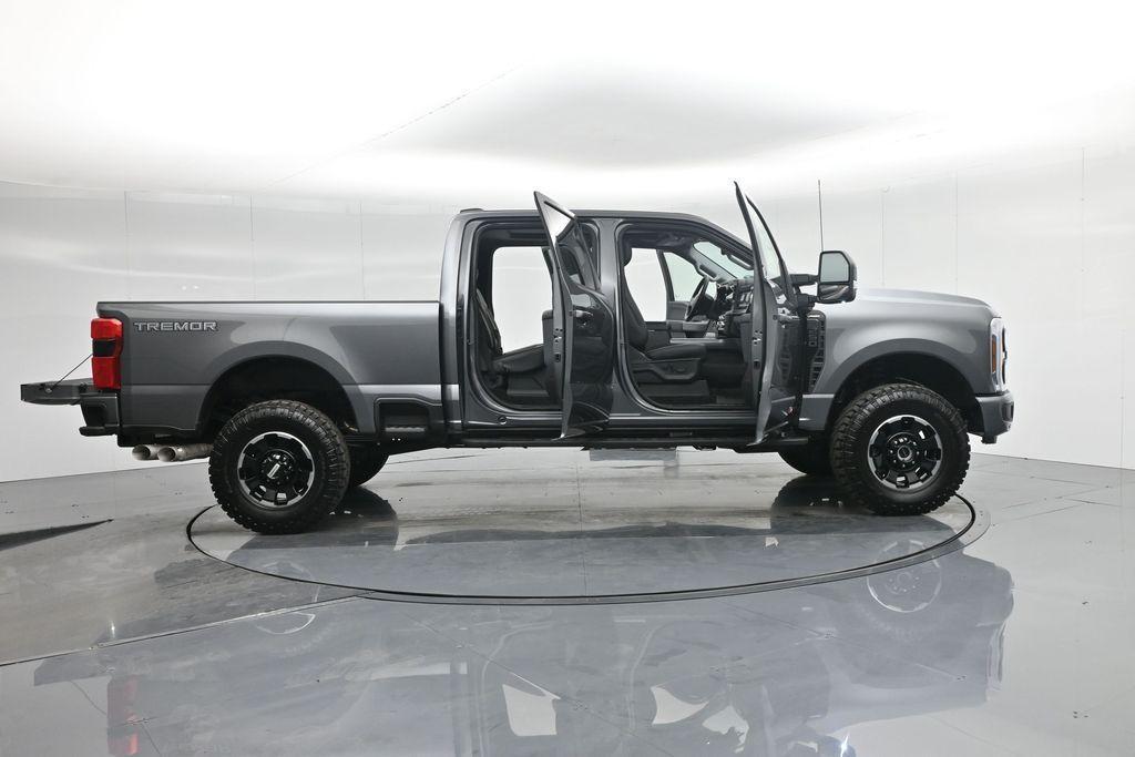 new 2025 Ford F-250 car, priced at $94,180