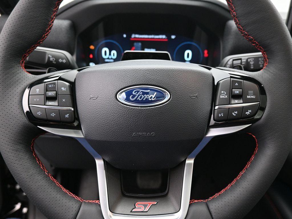 new 2025 Ford Explorer car, priced at $55,179