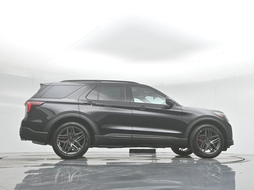 new 2025 Ford Explorer car, priced at $55,179