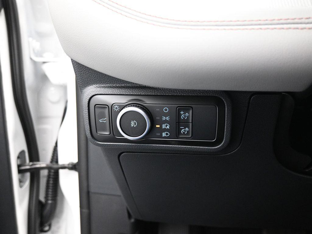 new 2025 Ford Explorer car, priced at $45,415