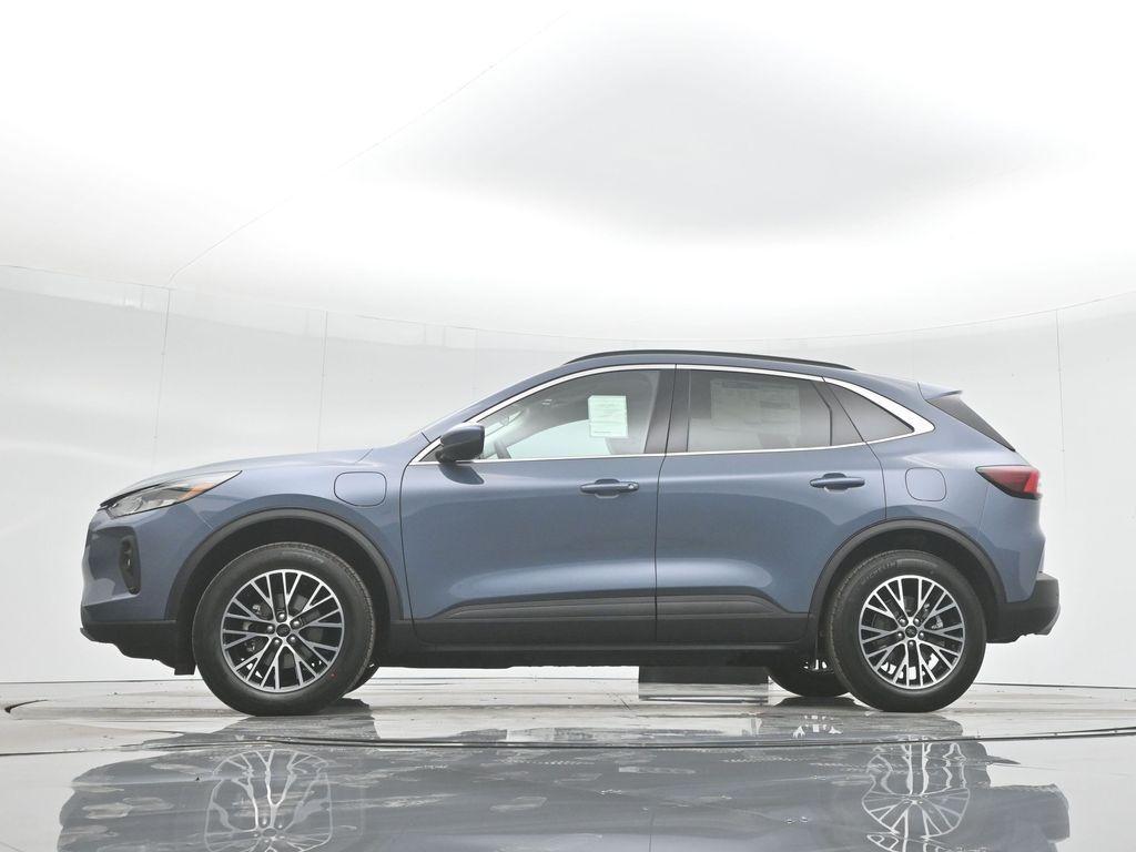 new 2025 Ford Escape car, priced at $31,030