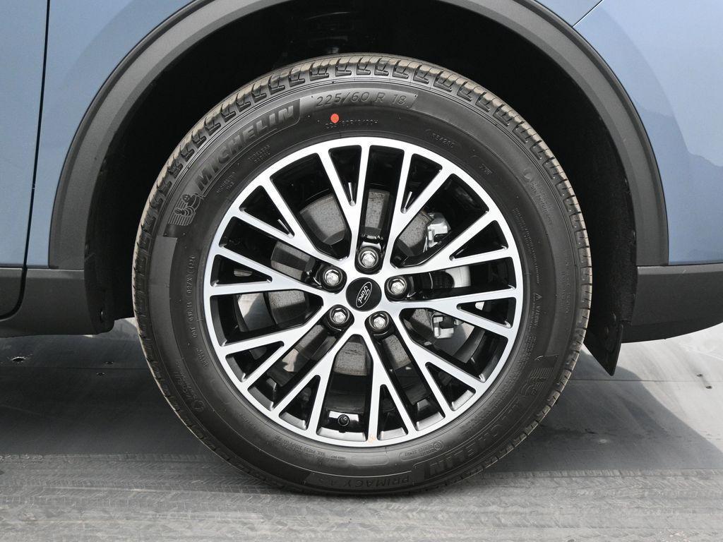 new 2025 Ford Escape car, priced at $31,030