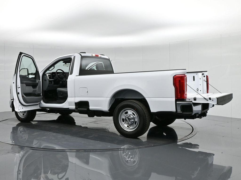 new 2024 Ford F-350 car, priced at $58,895