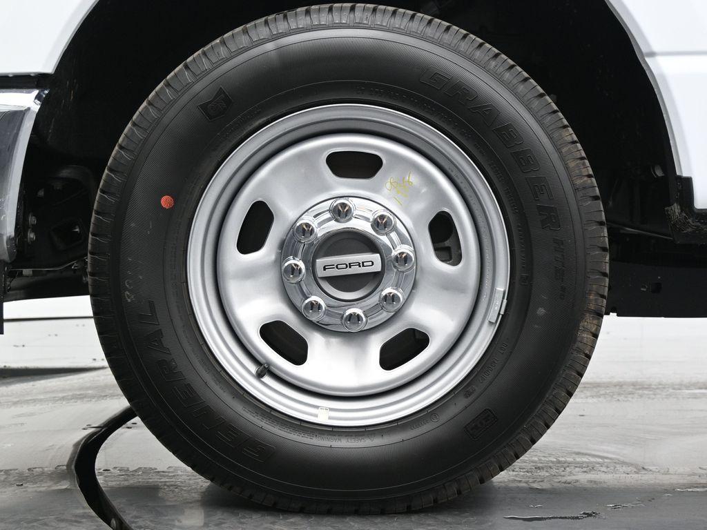 new 2024 Ford F-350 car, priced at $63,745