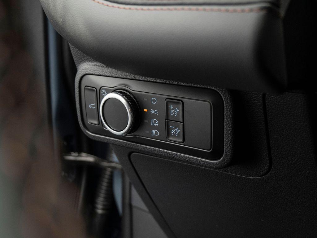 new 2025 Ford Explorer car, priced at $41,140