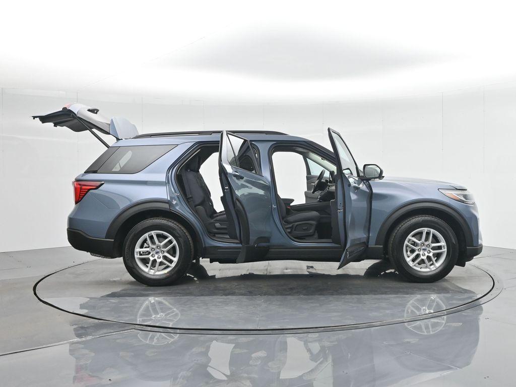 new 2025 Ford Explorer car, priced at $41,140