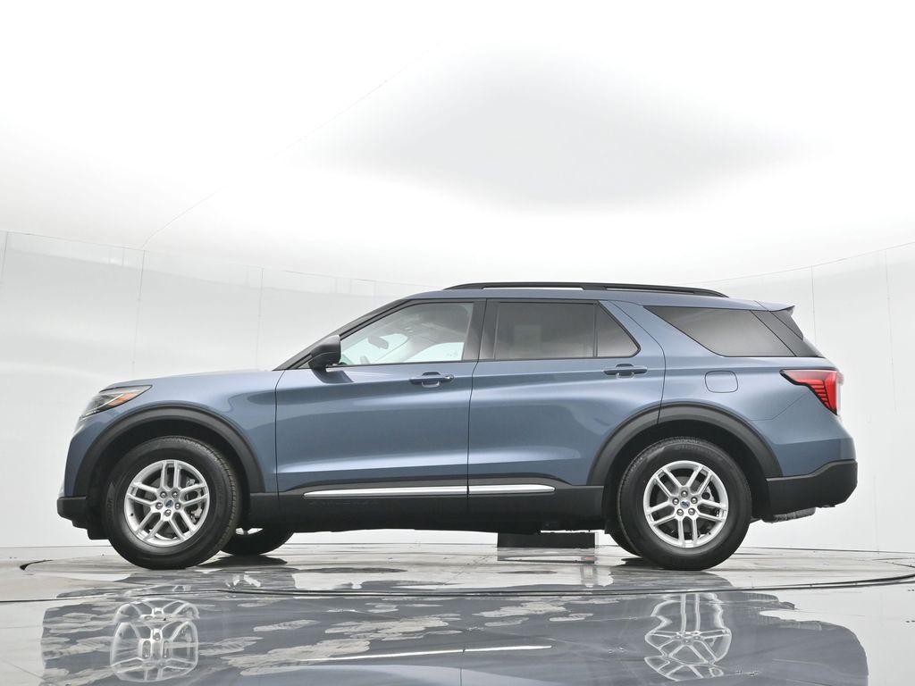 new 2025 Ford Explorer car, priced at $41,140