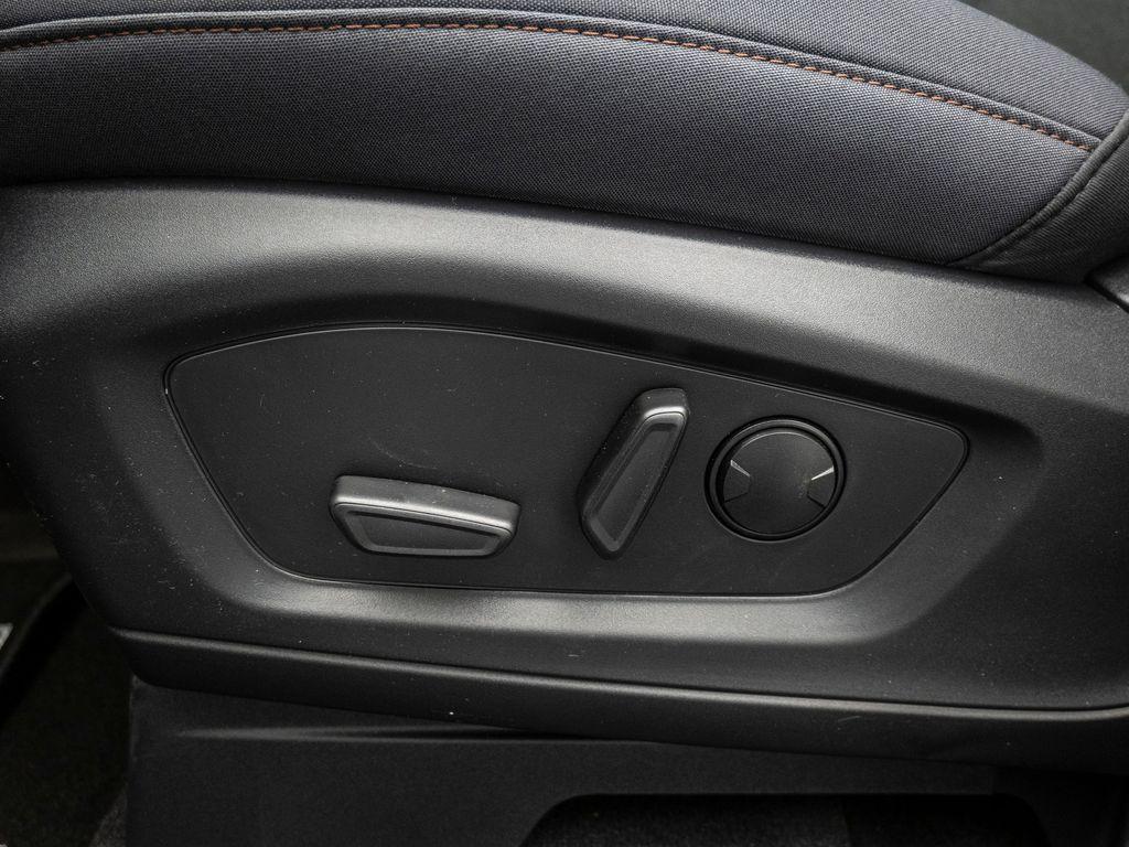 new 2025 Ford Explorer car, priced at $41,140
