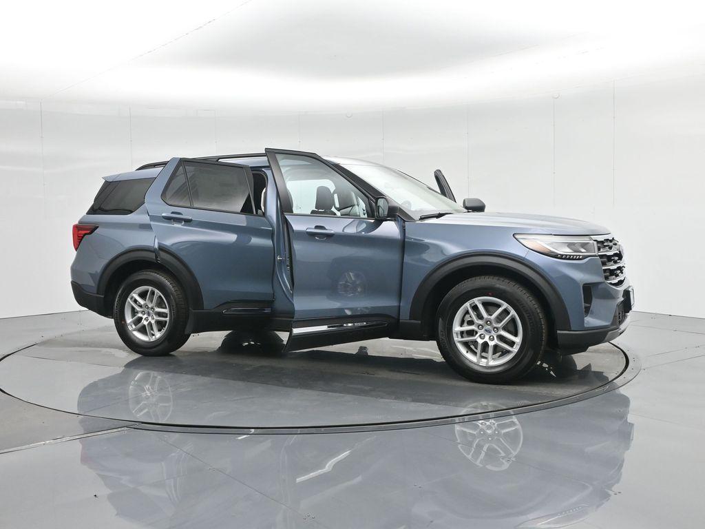 new 2025 Ford Explorer car, priced at $45,115