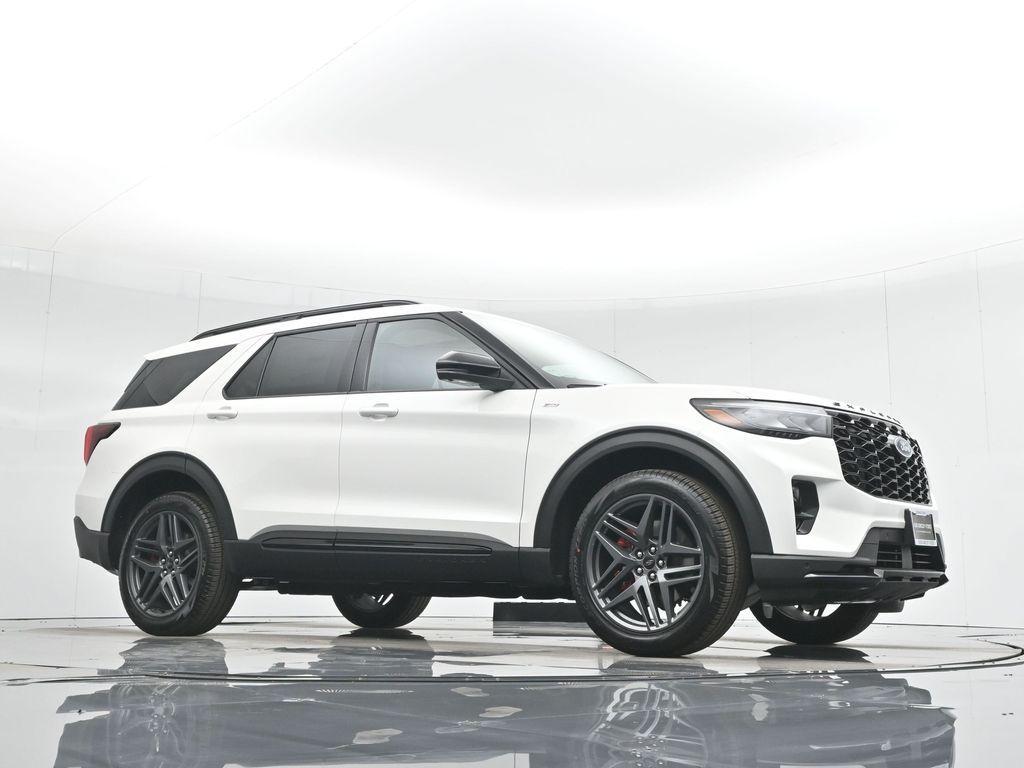 new 2025 Ford Explorer car, priced at $53,055