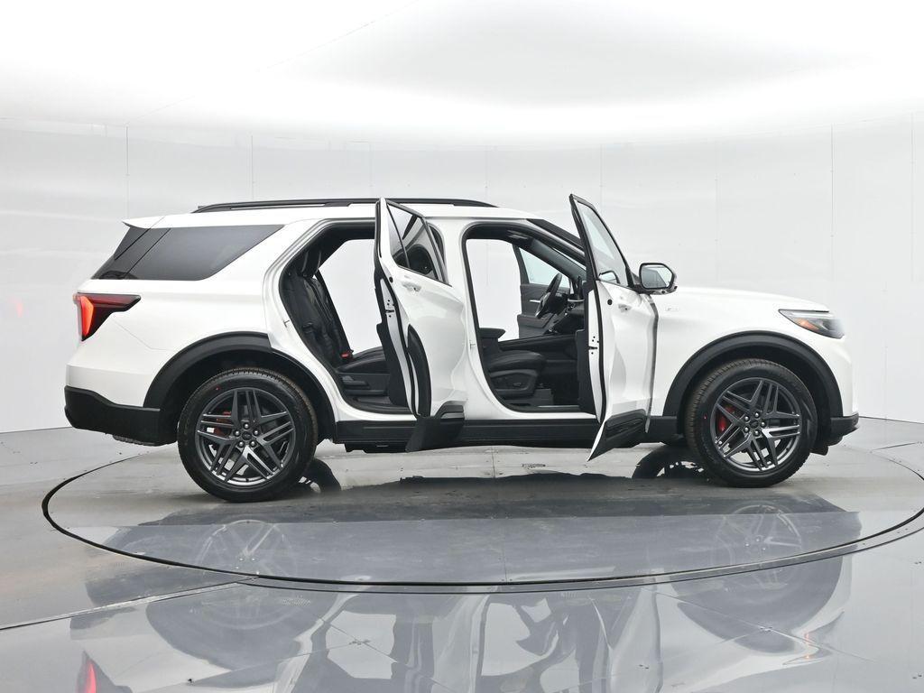 new 2025 Ford Explorer car, priced at $53,055