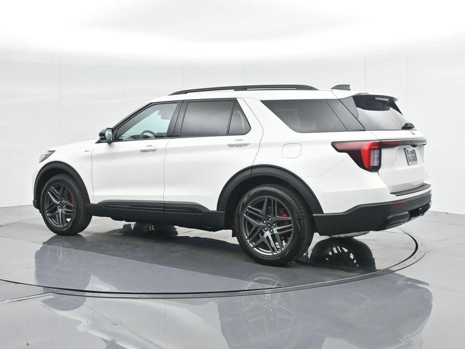 new 2025 Ford Explorer car