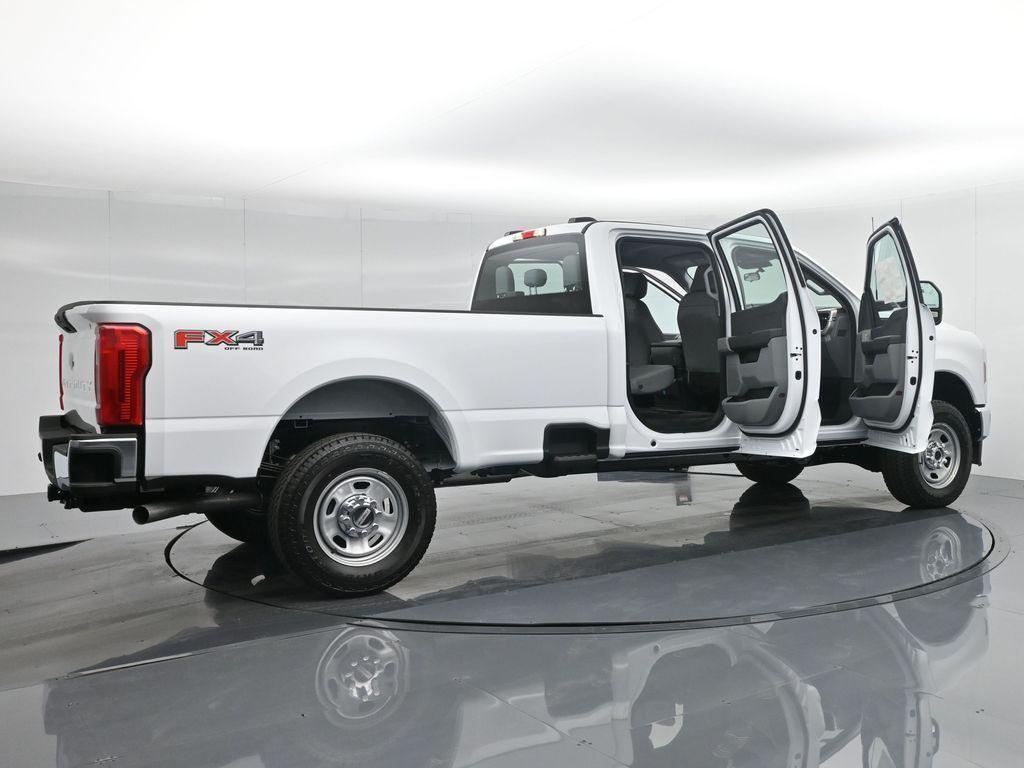 new 2024 Ford F-350 car, priced at $56,855