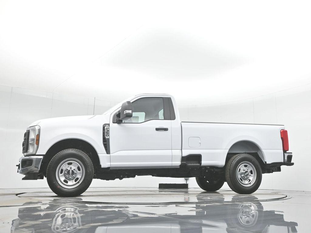 new 2024 Ford F-350 car, priced at $49,300