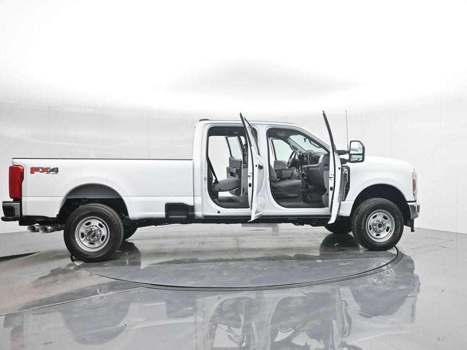 new 2024 Ford F-350 car, priced at $67,340