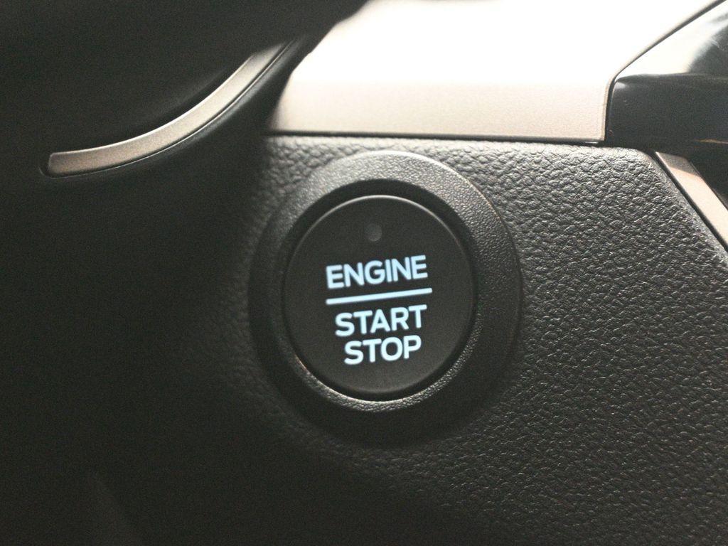 used 2022 Ford Escape car, priced at $21,500