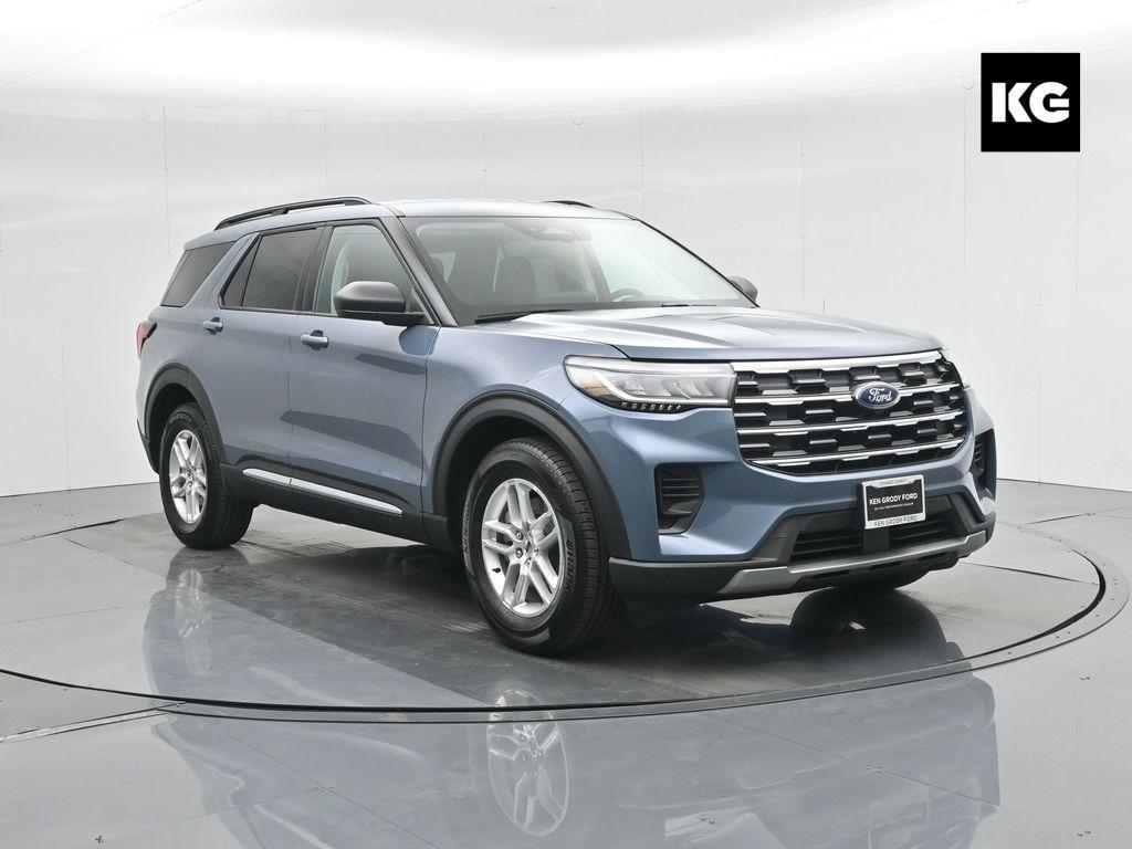 new 2025 Ford Explorer car, priced at $40,375