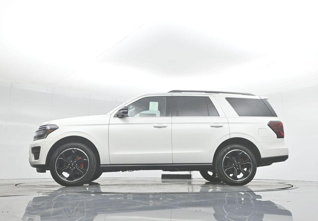 new 2024 Ford Expedition car, priced at $76,306