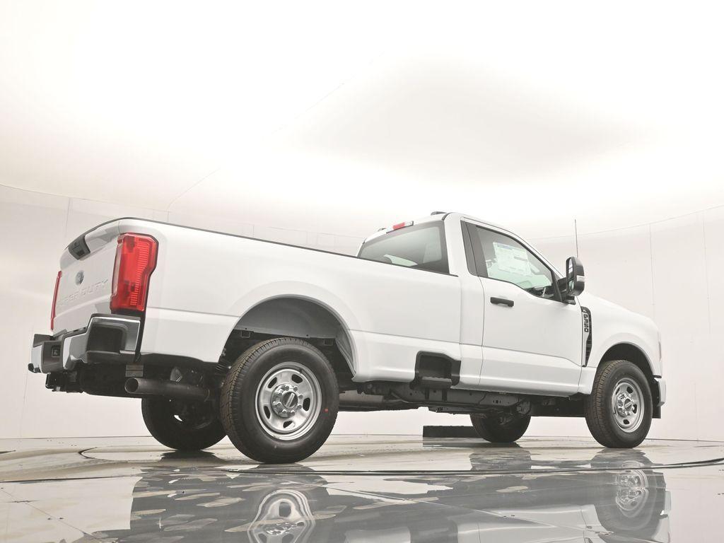 new 2024 Ford F-350 car, priced at $49,300