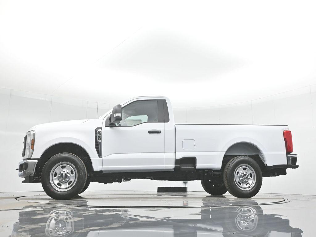 new 2024 Ford F-350 car, priced at $49,300